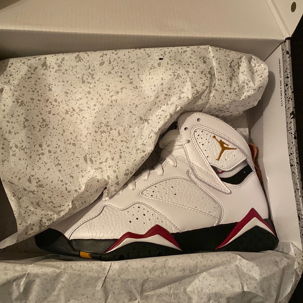 Out of the box - Air Jordan 7 Retro - Cardinals (Men’s/Kids 4.5, Women’s 6)